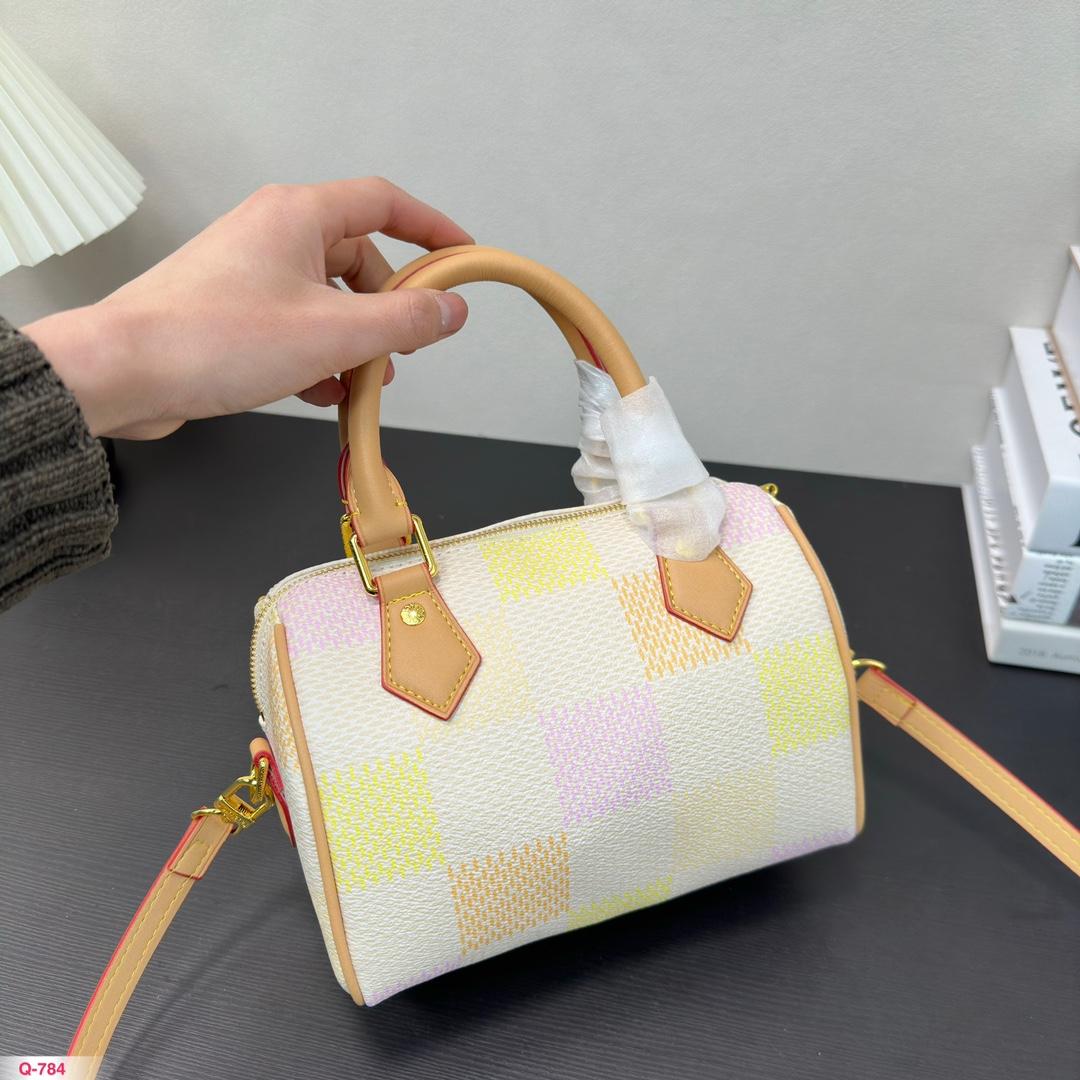 Replica Louis Vuitton Bag 20*14CM