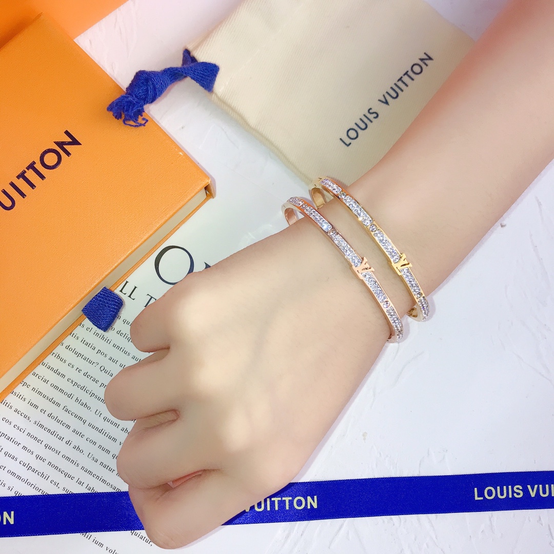 Replica LOUIS VUITTON Bangle