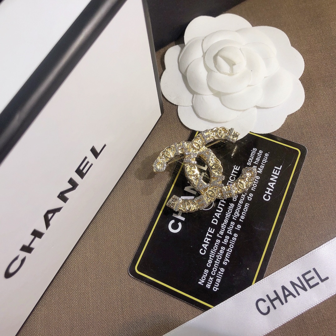 Replica CHANEL Brooch