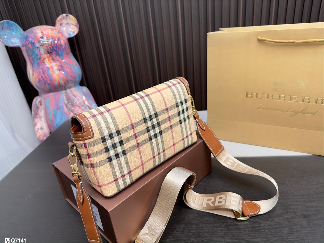 Replica Burberry Bag 15*24CM