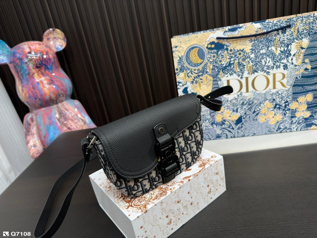 Replica Dior Bag 13*19CM
