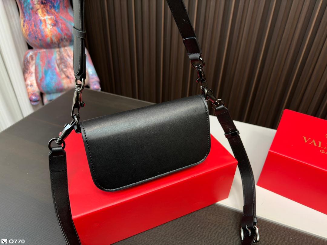 Replica Valentino Bag 20*11CM/27*13CM