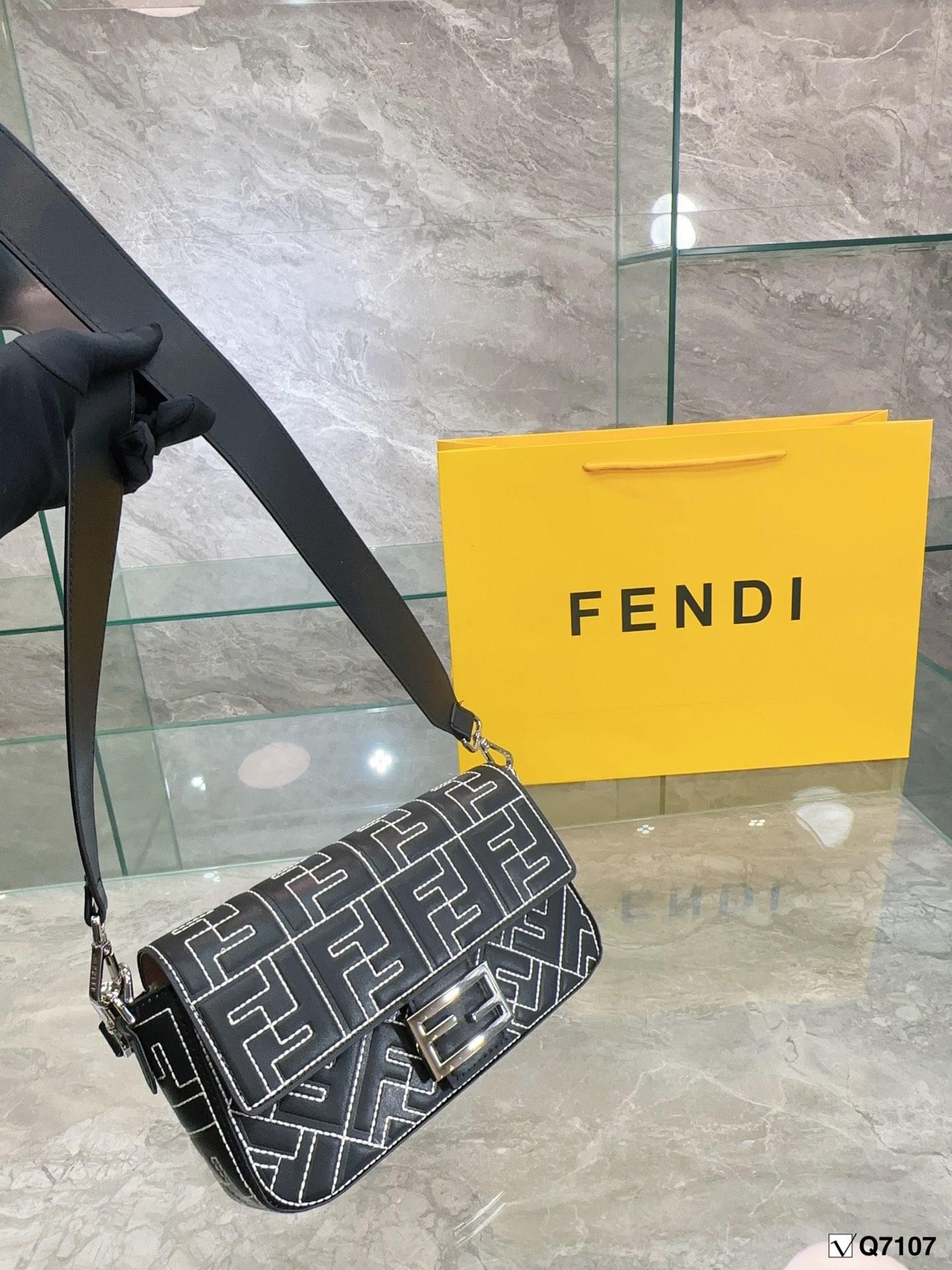 Replica Fendi Bag 26*15CM