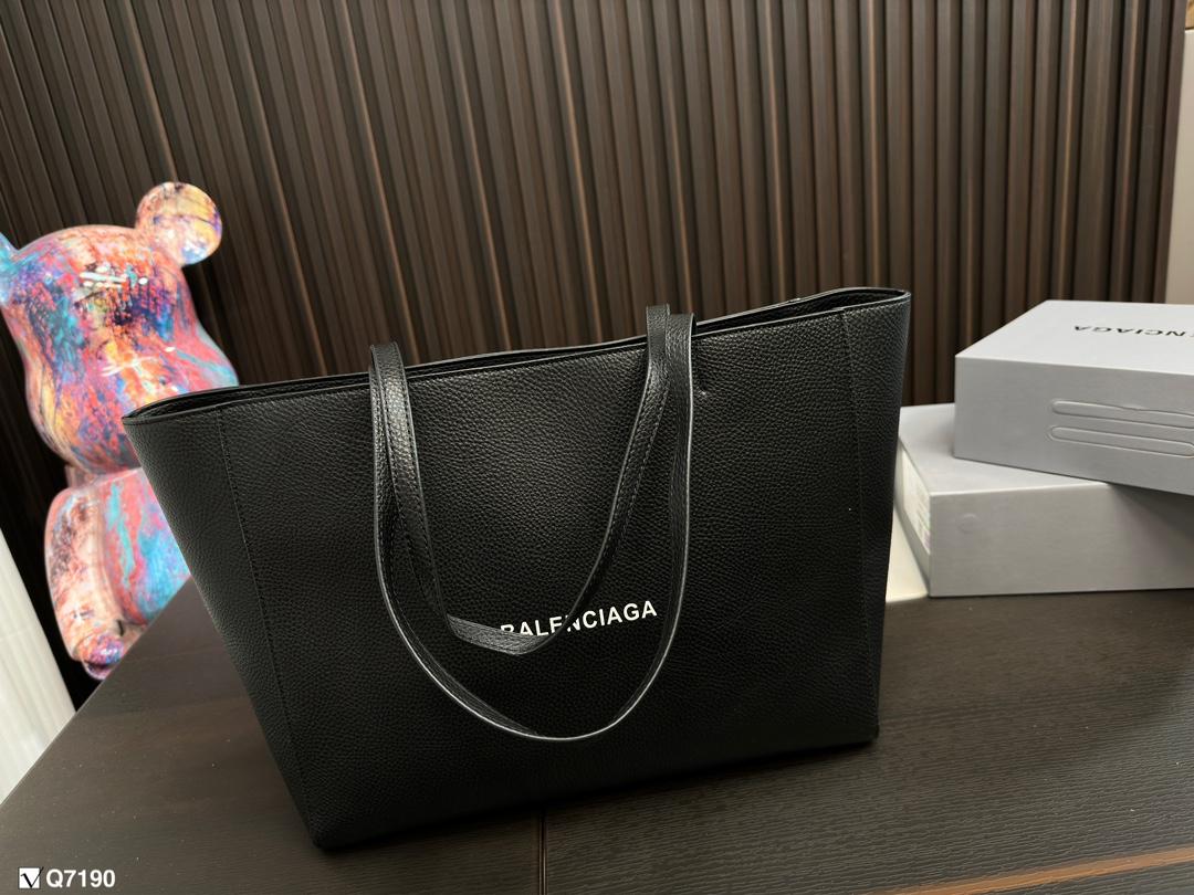Replica Balenciaga Bag 36*28CM