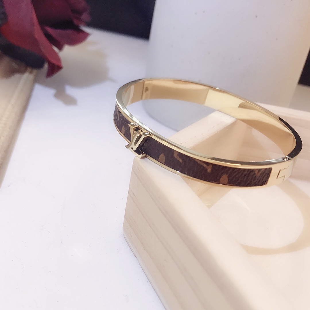 Replica LOUIS VUITTON Bangle