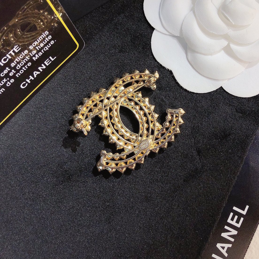 Replica CHANEL Brooch