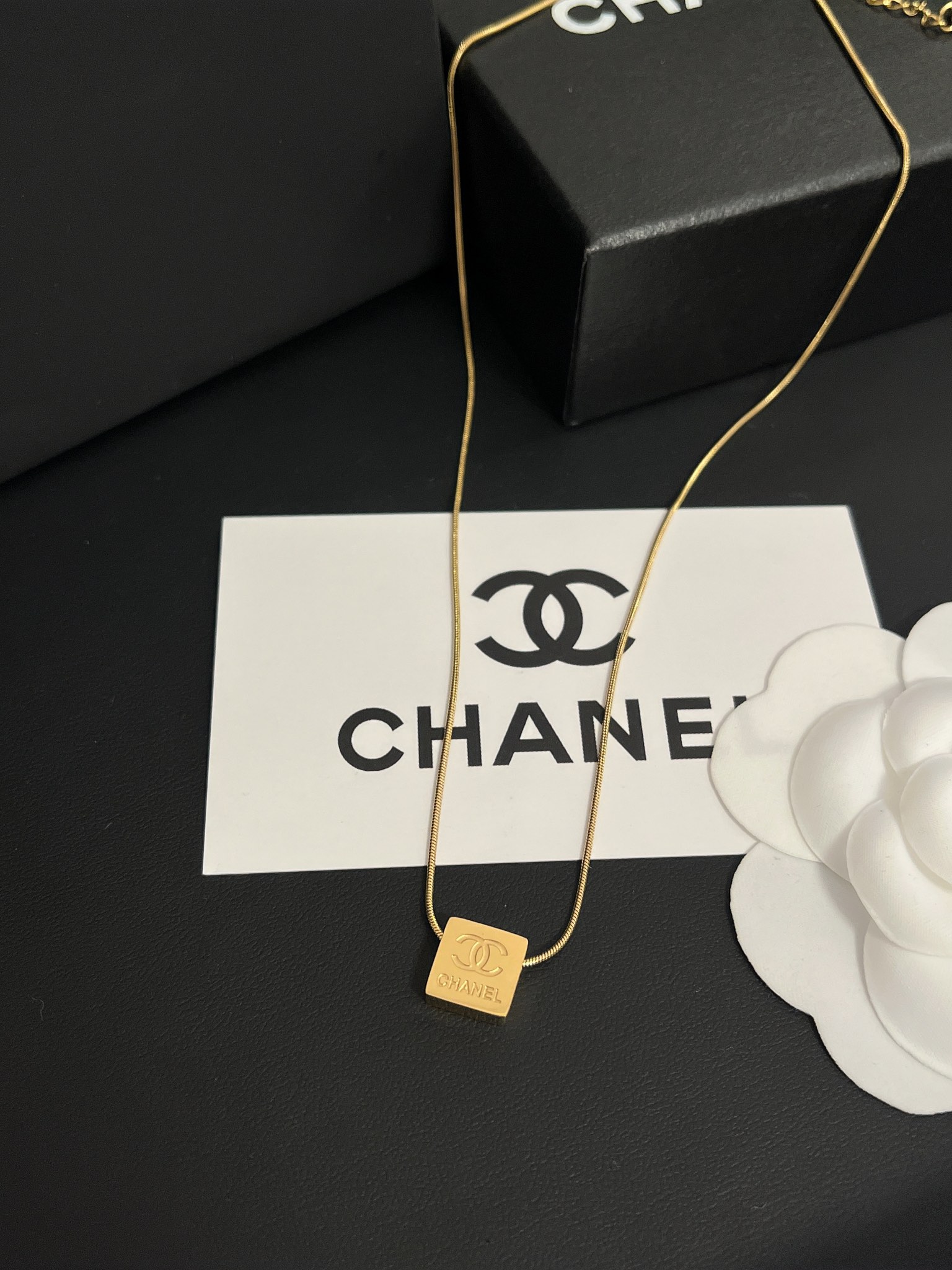 Replica CHANEL Necklace