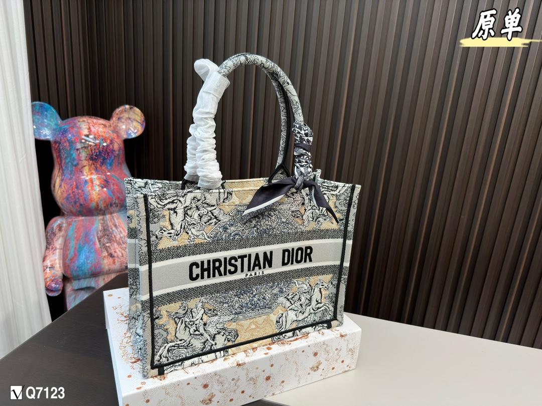 Replica Dior Bag   41*34CM/36*27CM
