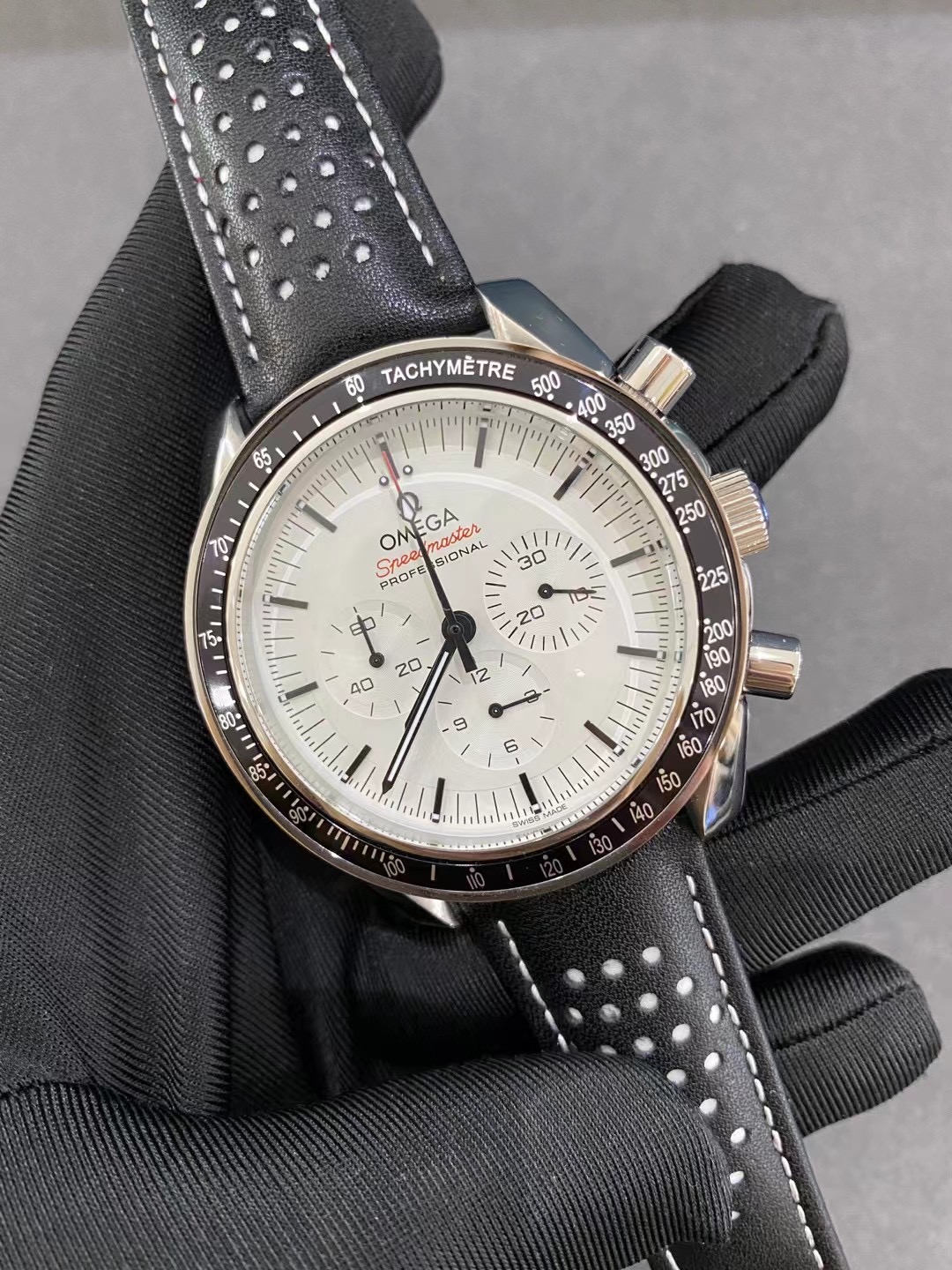 Replica OMEGA Speedmaster 904l Stainless Steel Quartzl Watch 44MM