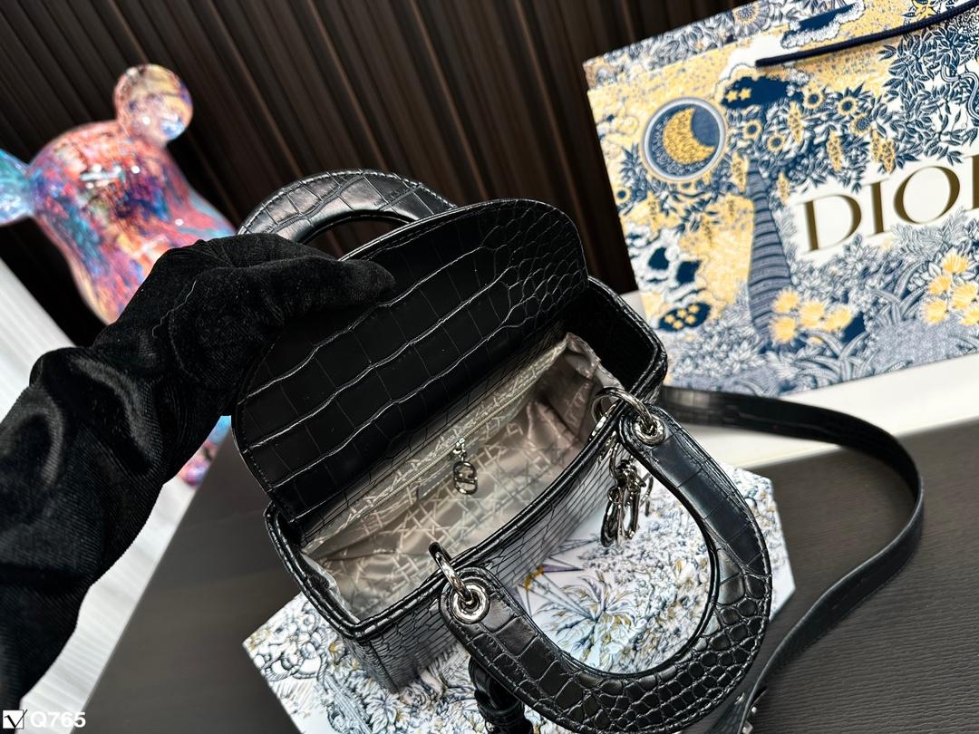 Replica Dior Bag 17*7*14CM