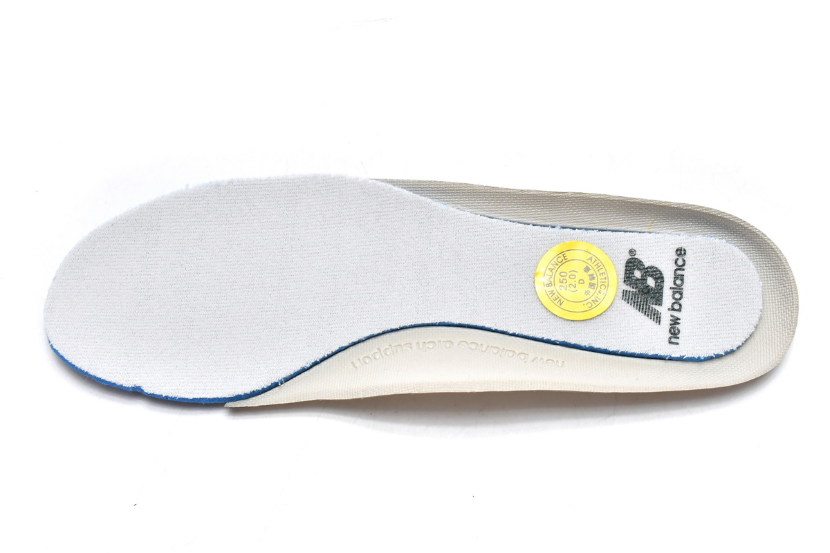 Replica New Balance Shoe BB550ALE Aim Leon Dore x New Balance 550 Silver