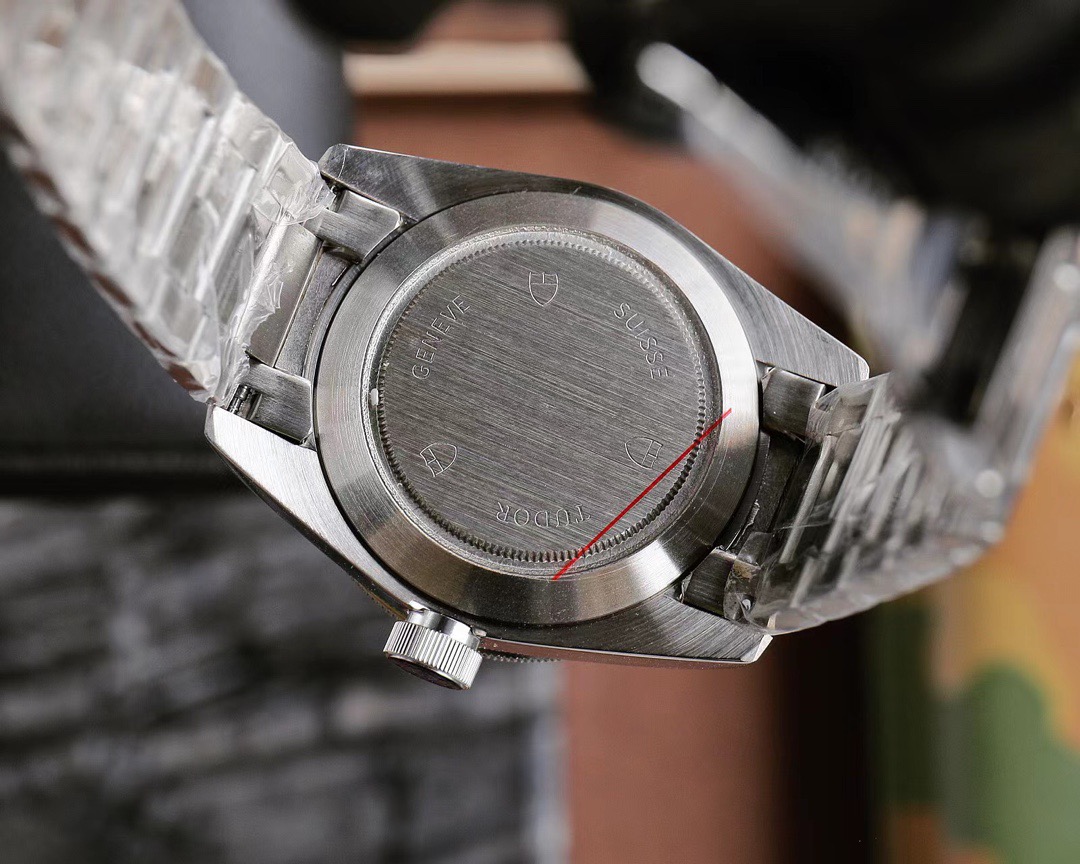 Replica Tudor 904l Stainless Steel GMT Automatic Machine Watch 42MM