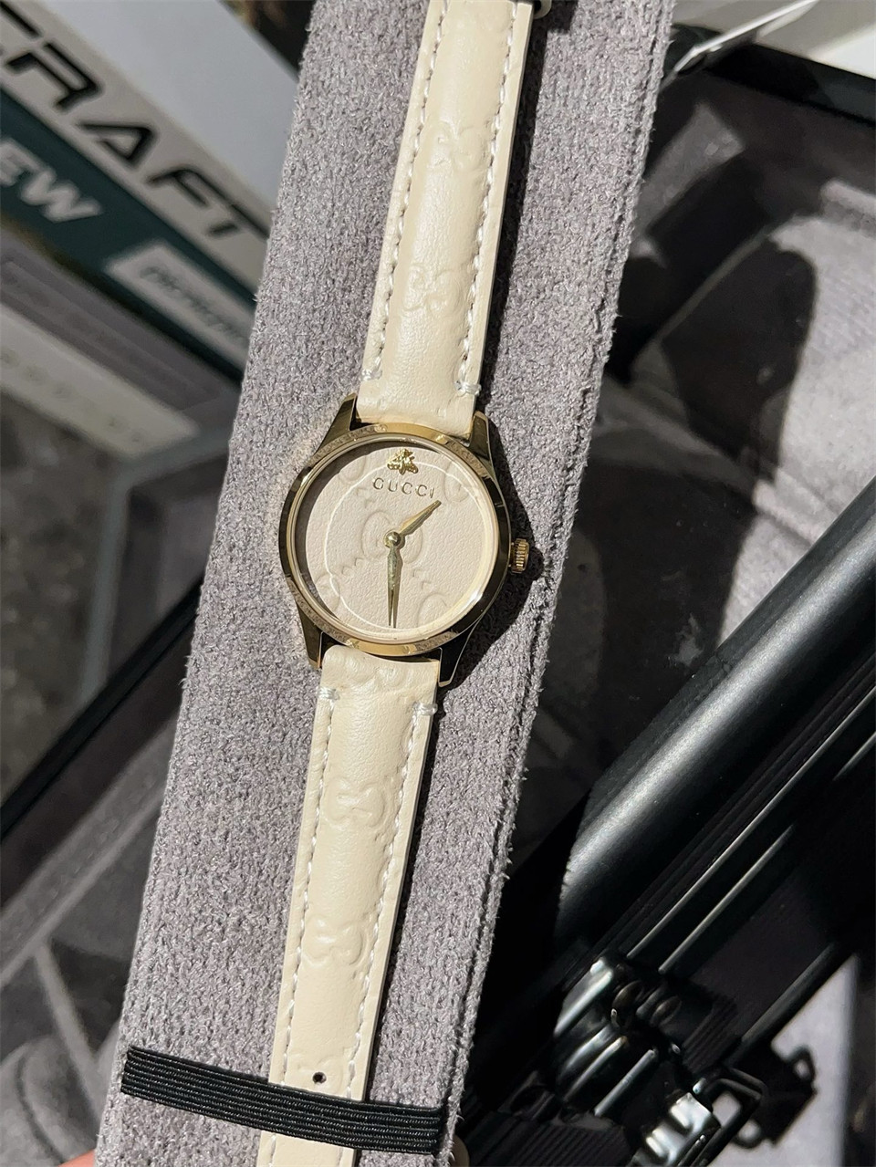 Replica Gucci 904l Stainless Steel Quartz Watch 28MM