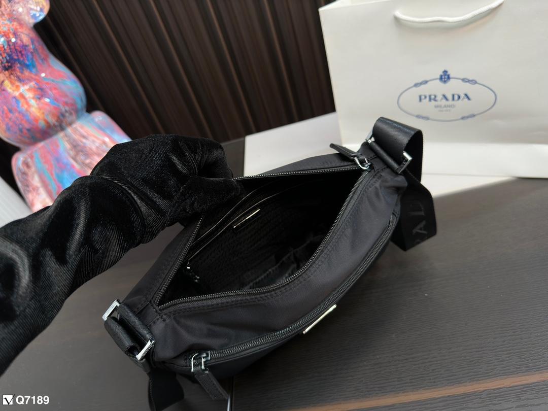 Replica Prada Bag 28*23CM