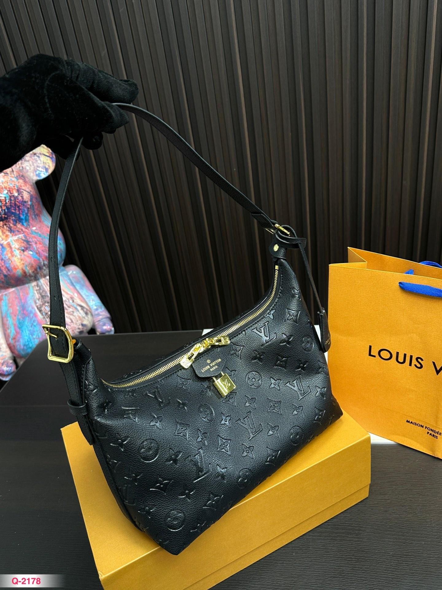 Replica Louis Vuitton Bag 26*17CM