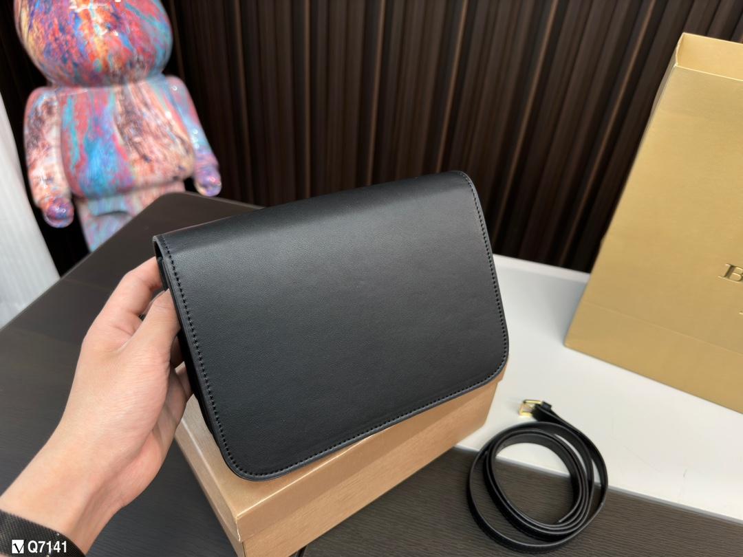 Replica Burberry Bag 21*11CM