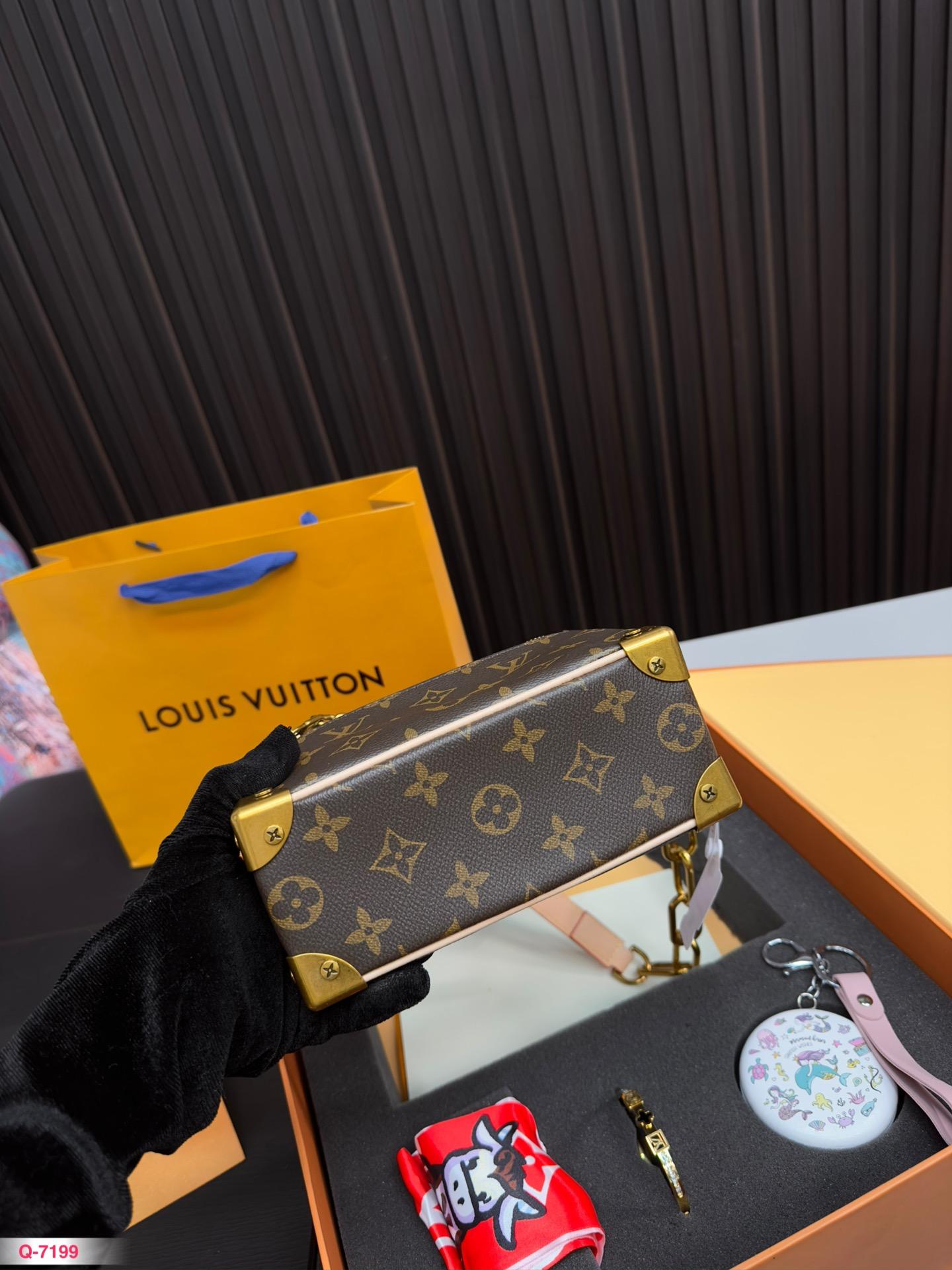 Replica Louis Vuitton Bag set 12*18CM