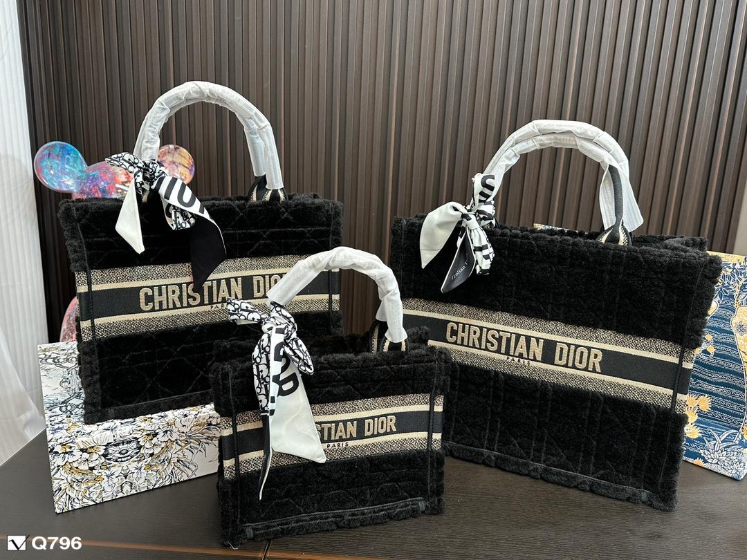 Replica Dior Bag   24*20CM/33*26CM/38*32CM