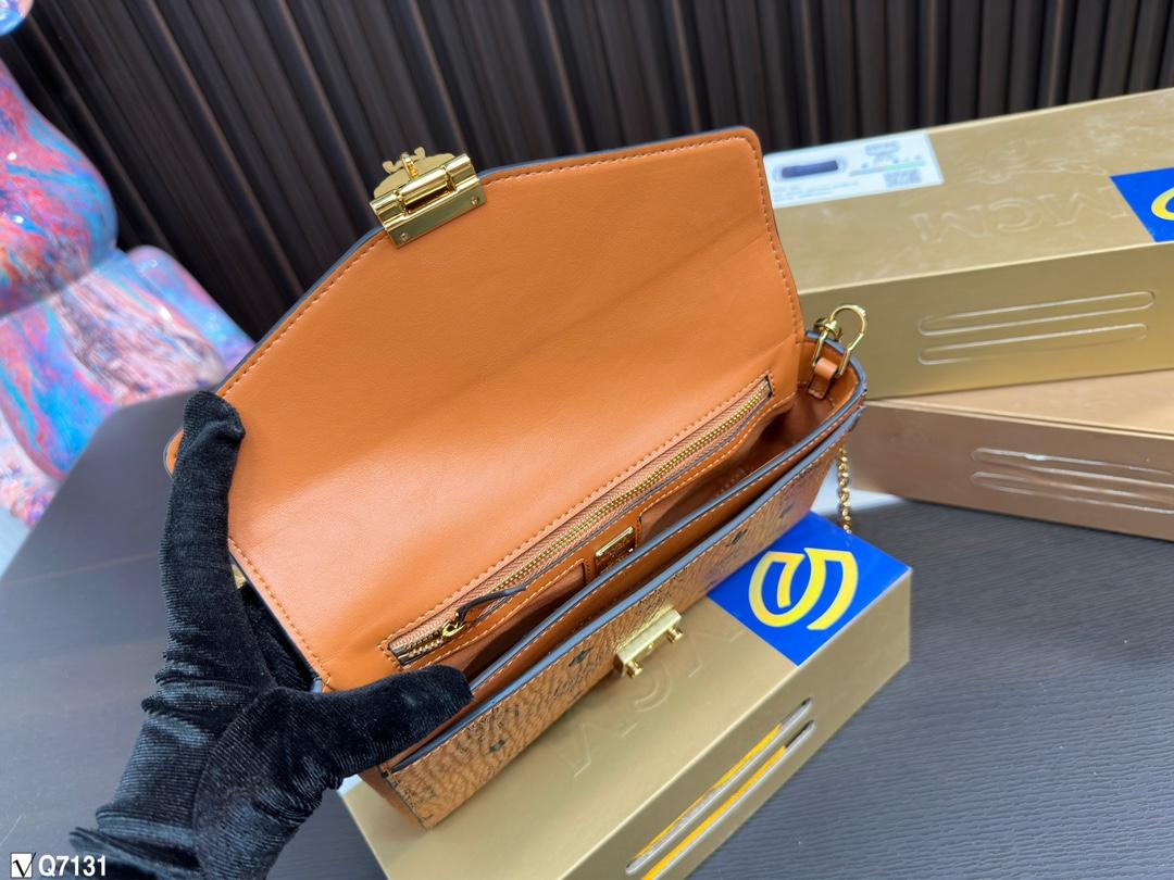 Replica MCM Bag 23*18CM