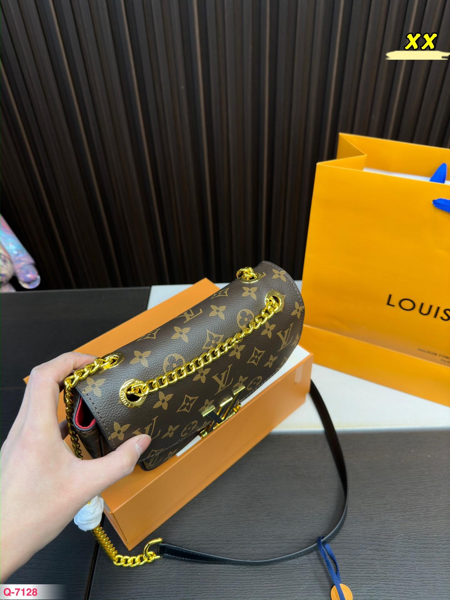 Replica Louis Vuitton Bag 18*22CM