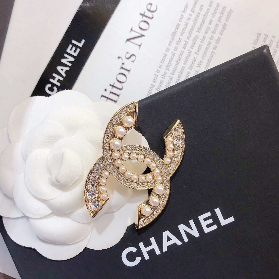 Replica CHANEL Brooch