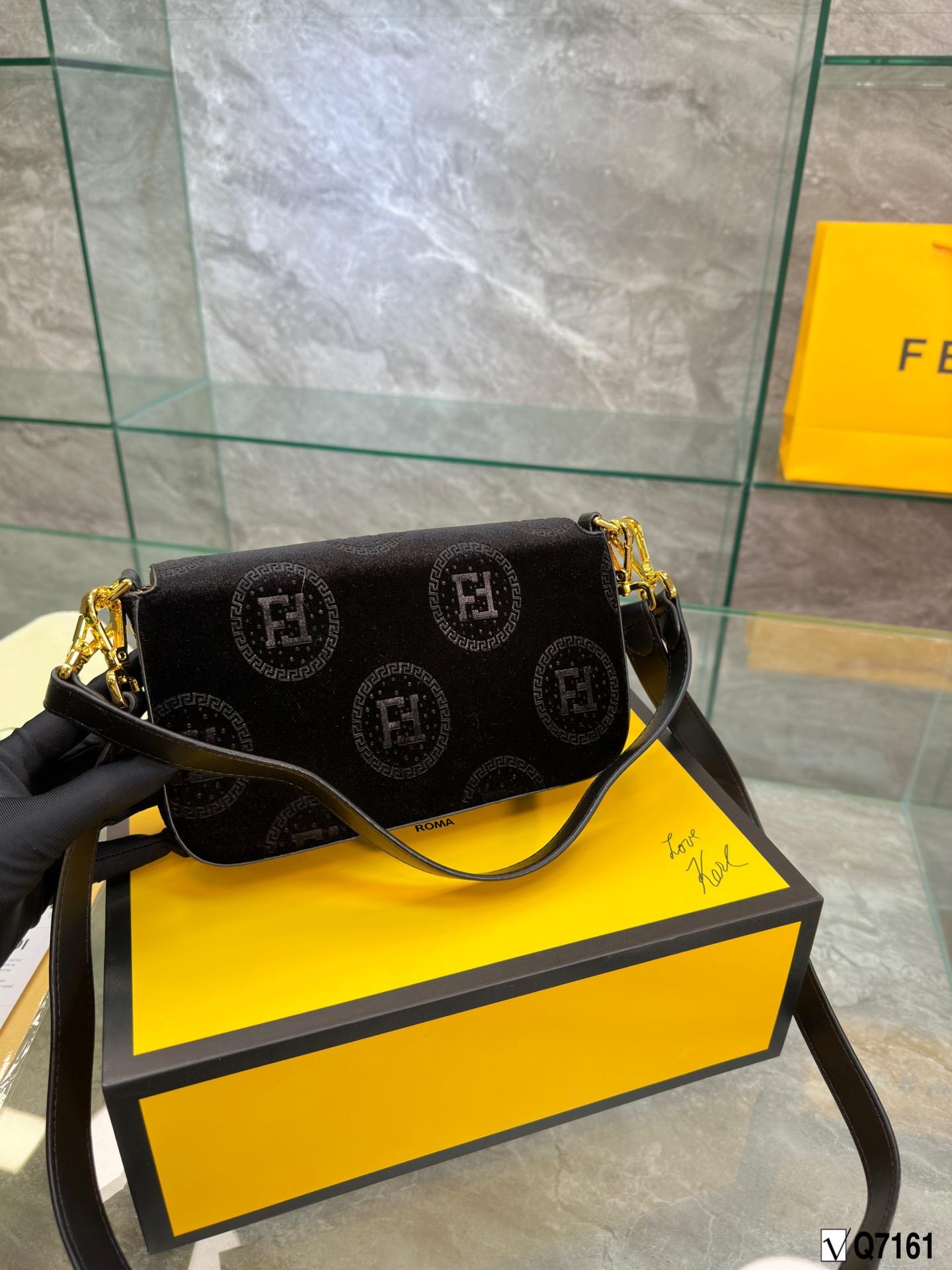 Replica Fendi Bag 22*13CM