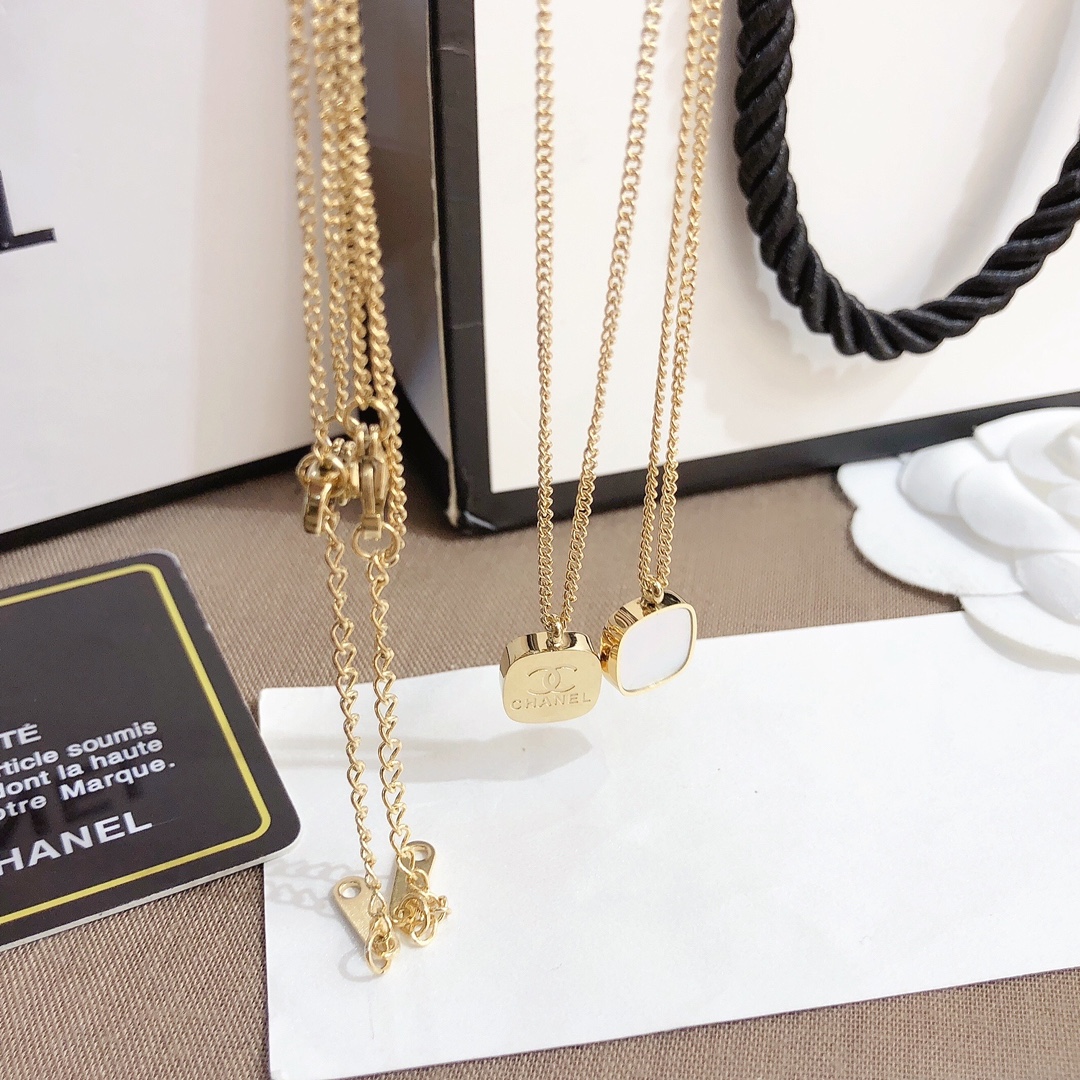 Replica CHANEL Necklace