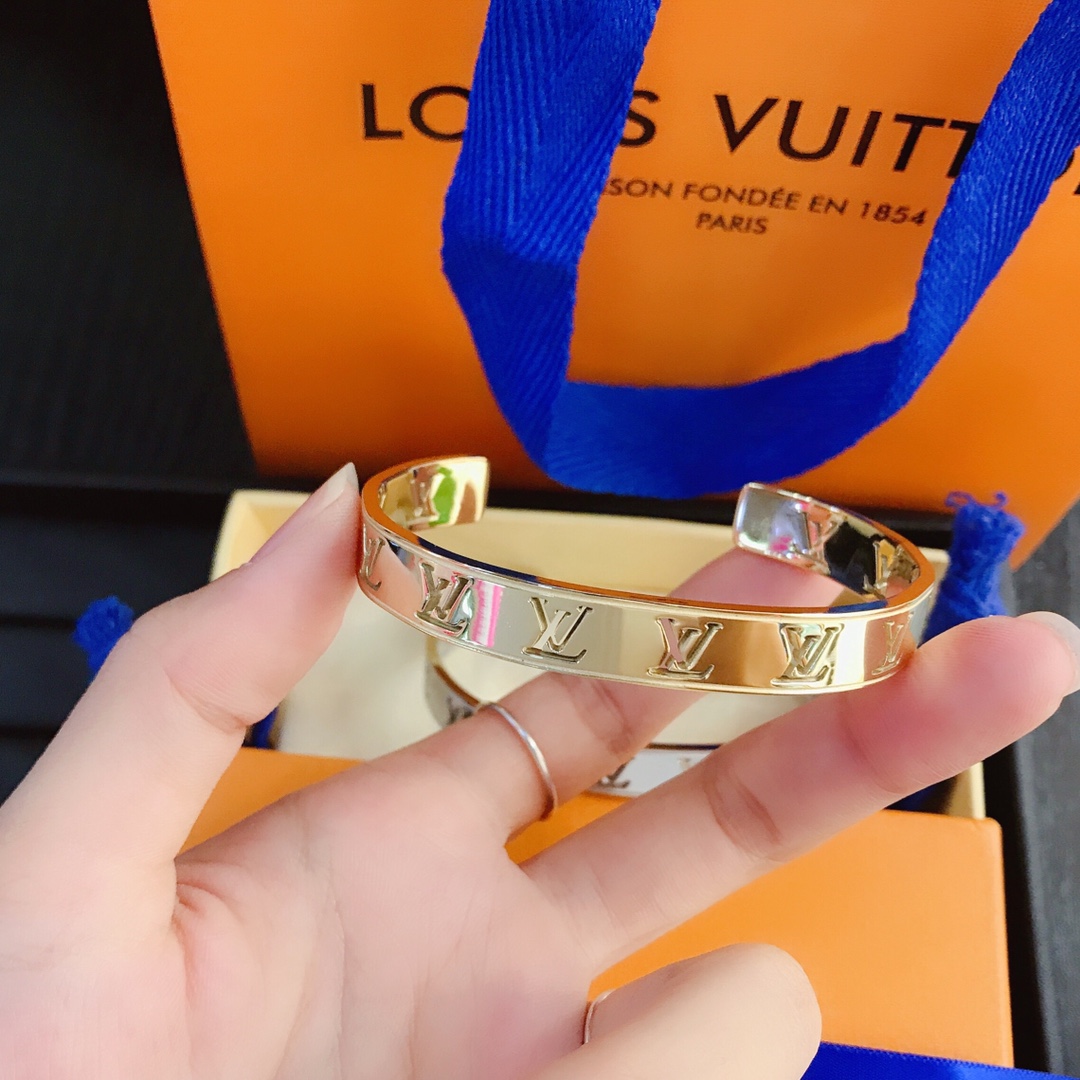 Replica LOUIS VUITTON Bangle