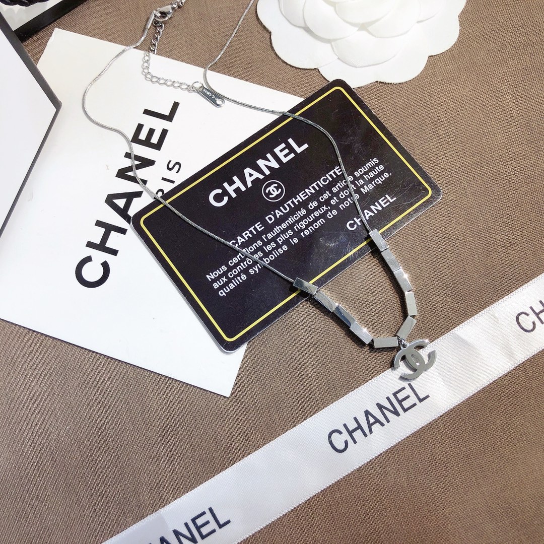 Replica CHANEL Necklace