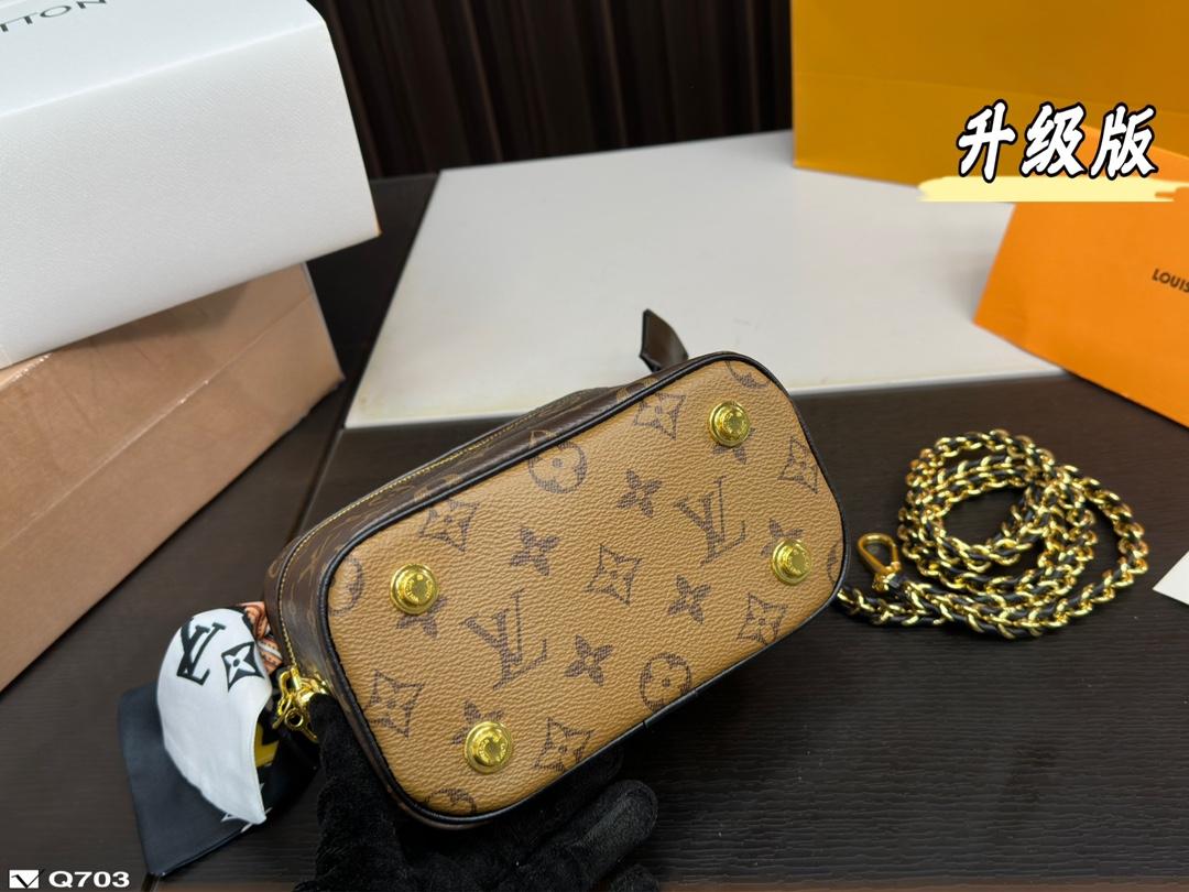Replica Louis Vuitton Bag 14*18CM