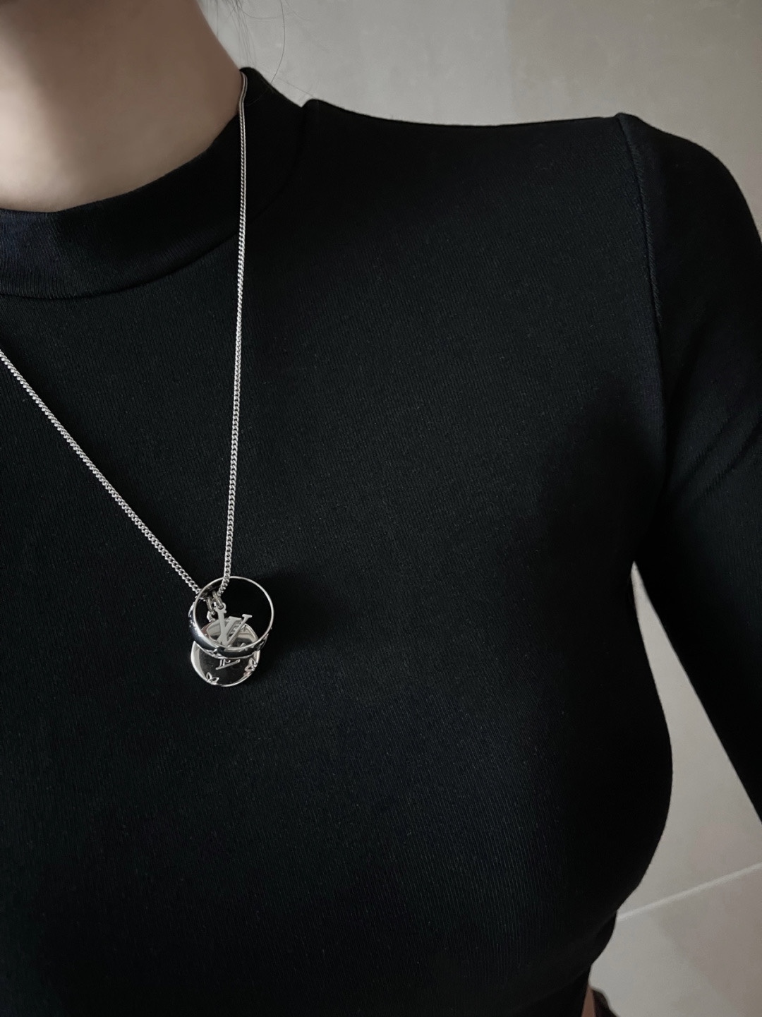 Replica LOUIS VUITTON Necklace