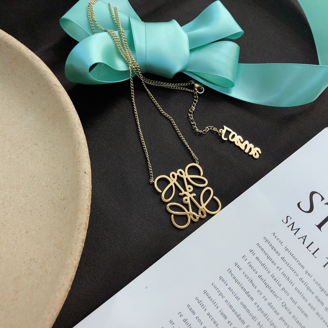 Replica LOEWE Necklace