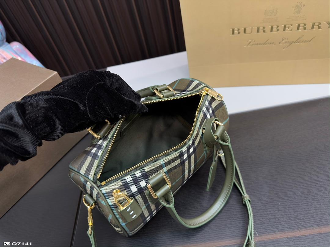 Replica BURBERRY Bag  19*12CM/24*17CM/29*21CM