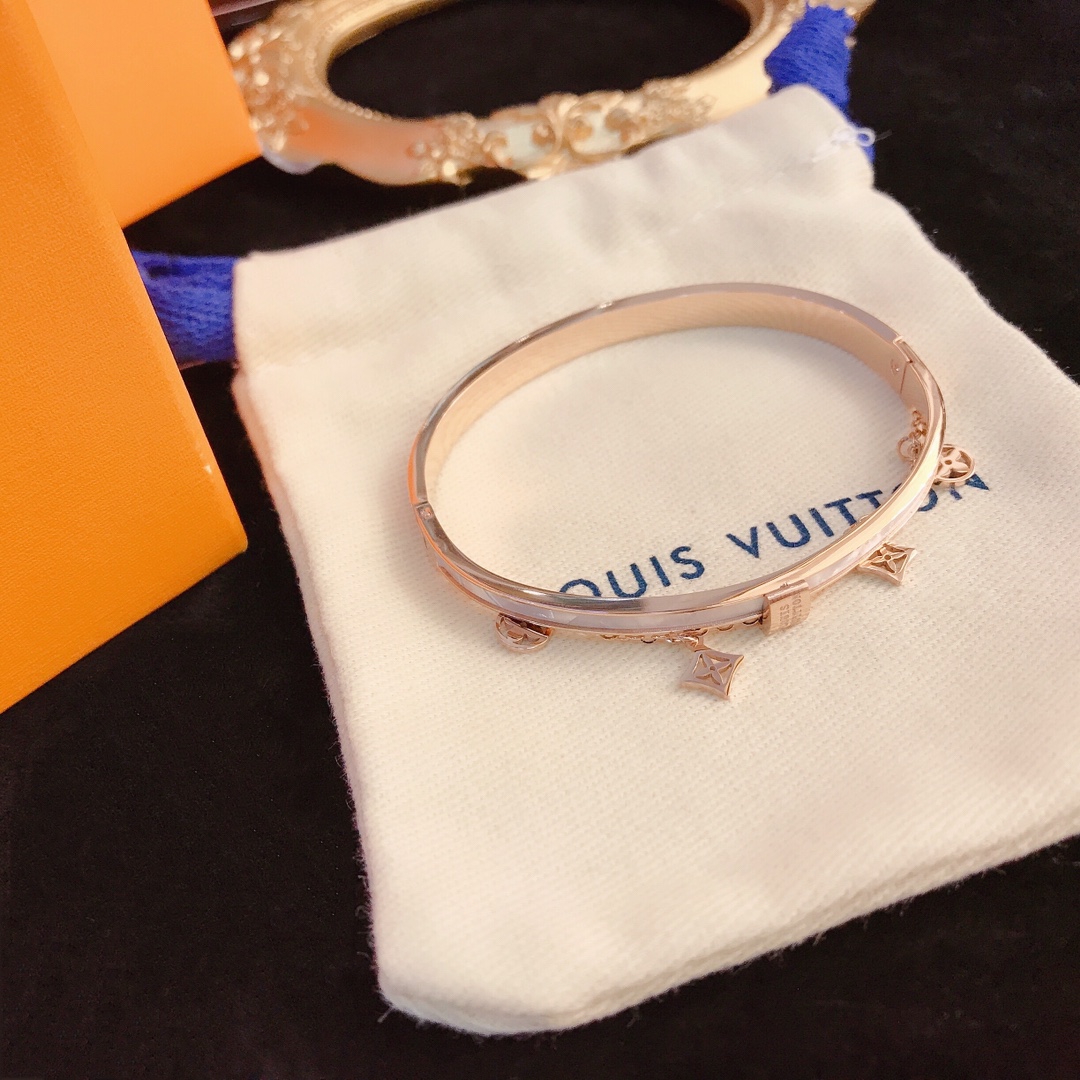 Replica LOUIS VUITTON Bangle