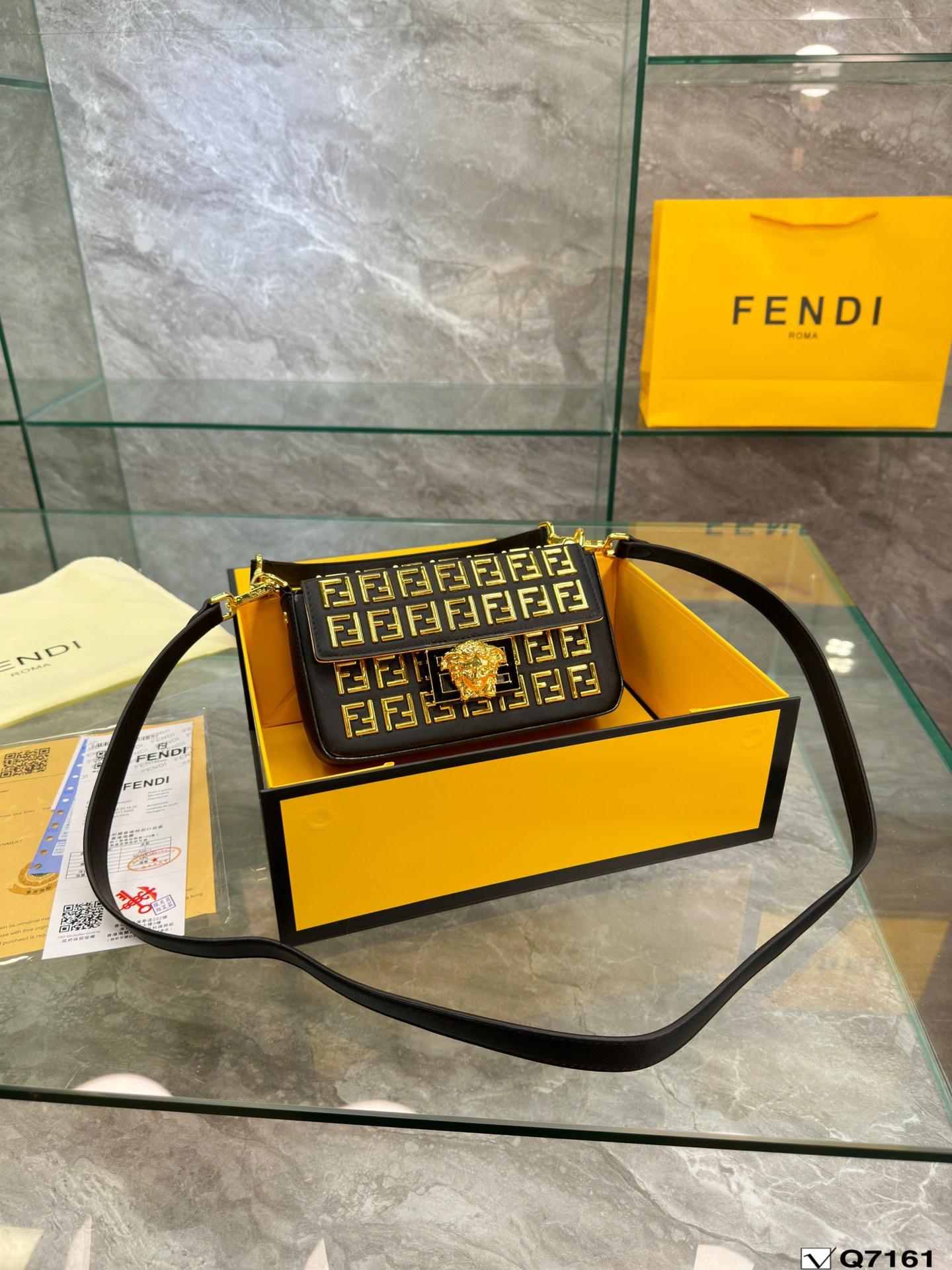 Replica Fendi Bag 22*13CM