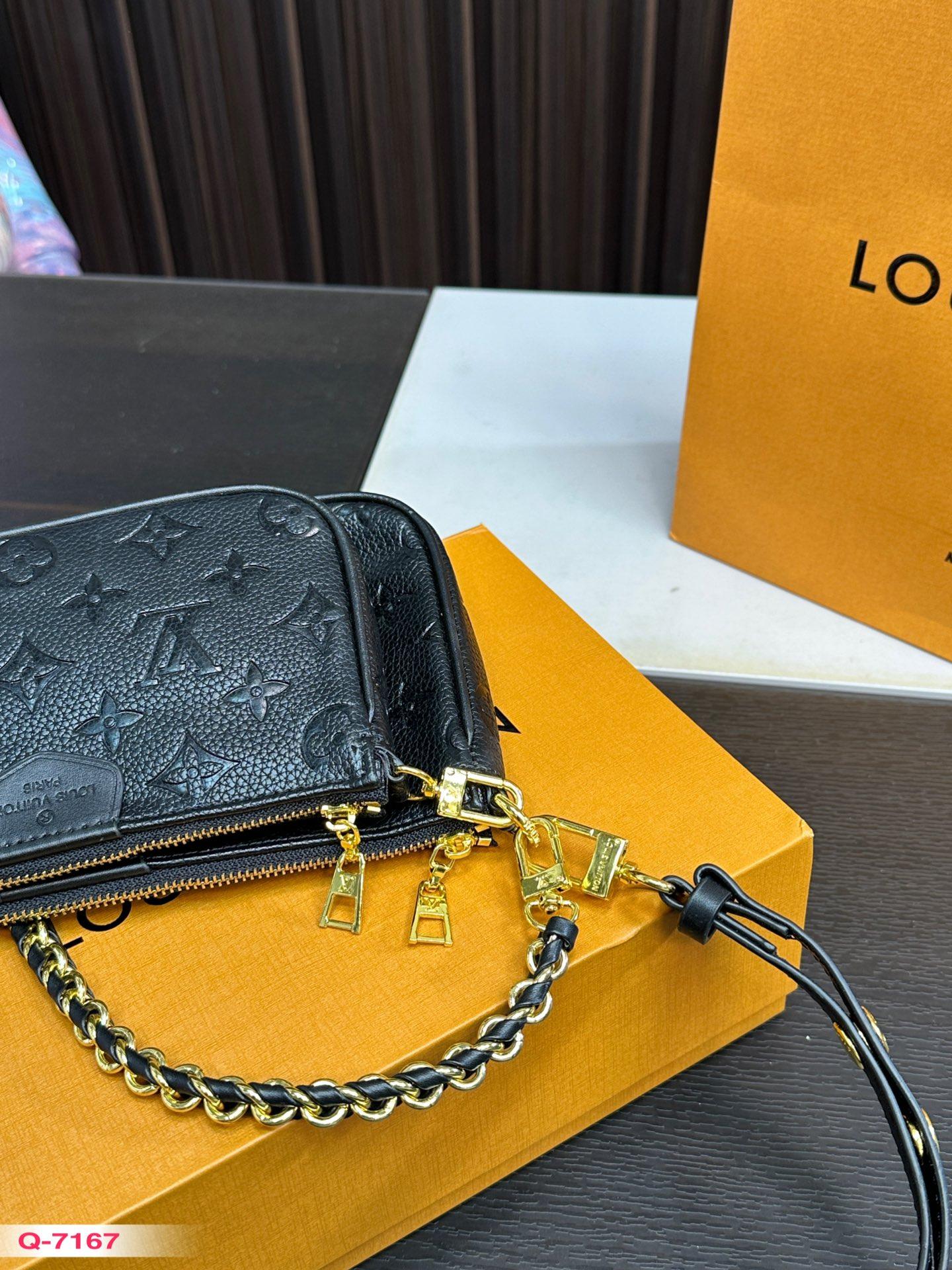 Replica Louis Vuitton Bag 12*23CM