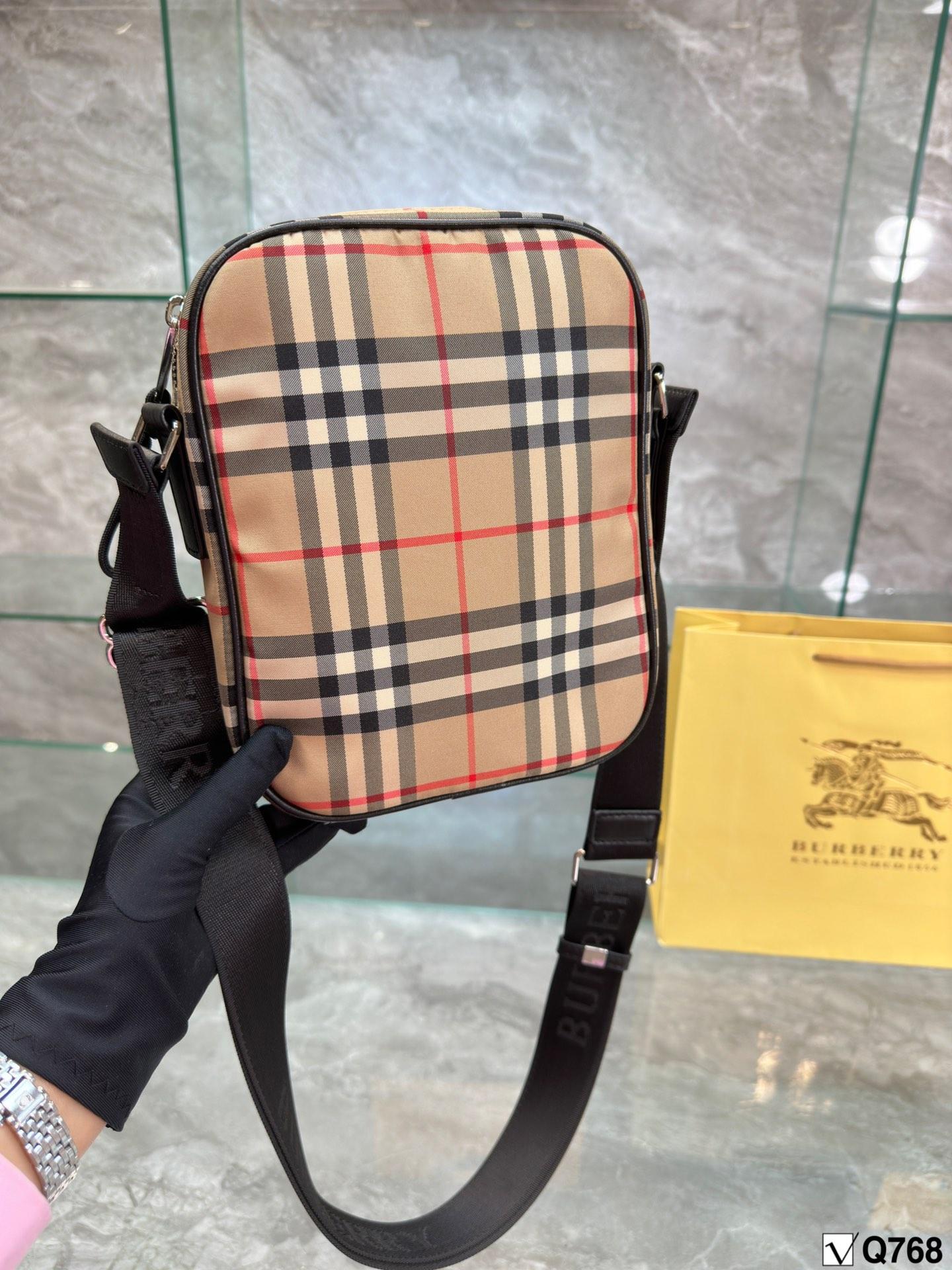 Replica Burberry Bag 18*23CM