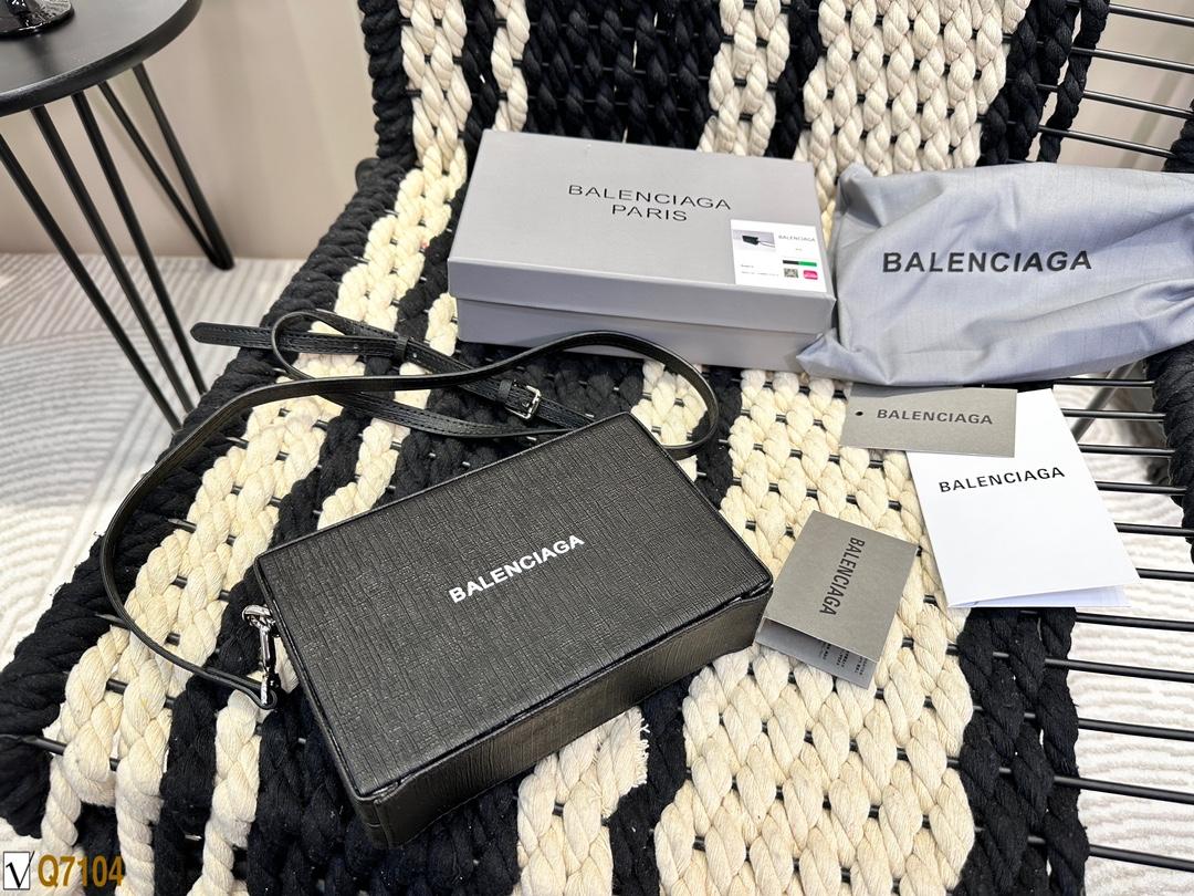 Replica Balenciaga Bag 19*12CM