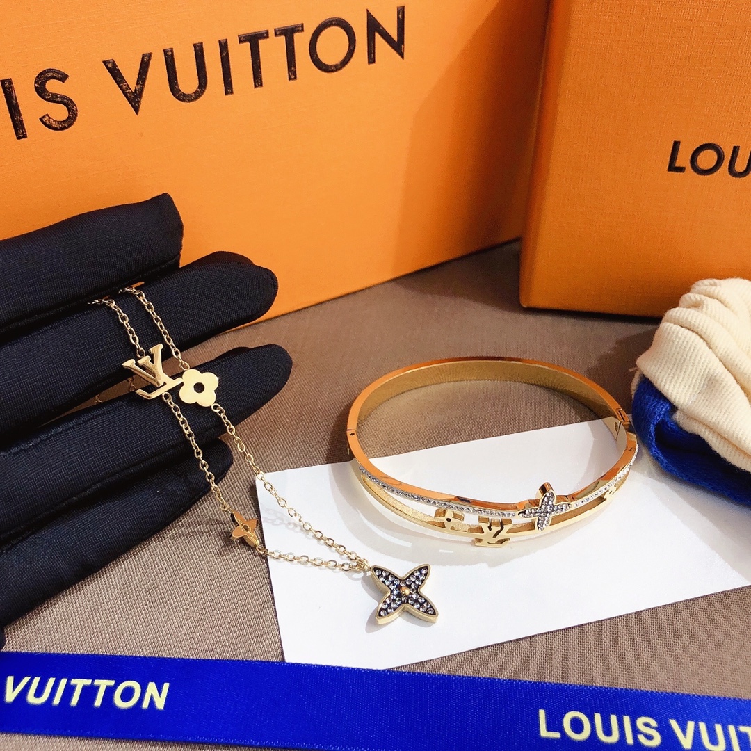 Replica LOUIS VUITTON Bangle
