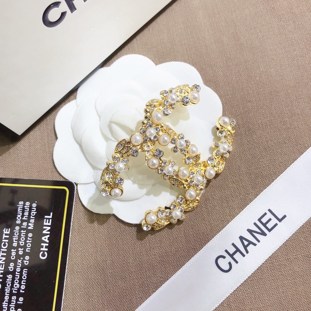Replica CHANEL Brooch