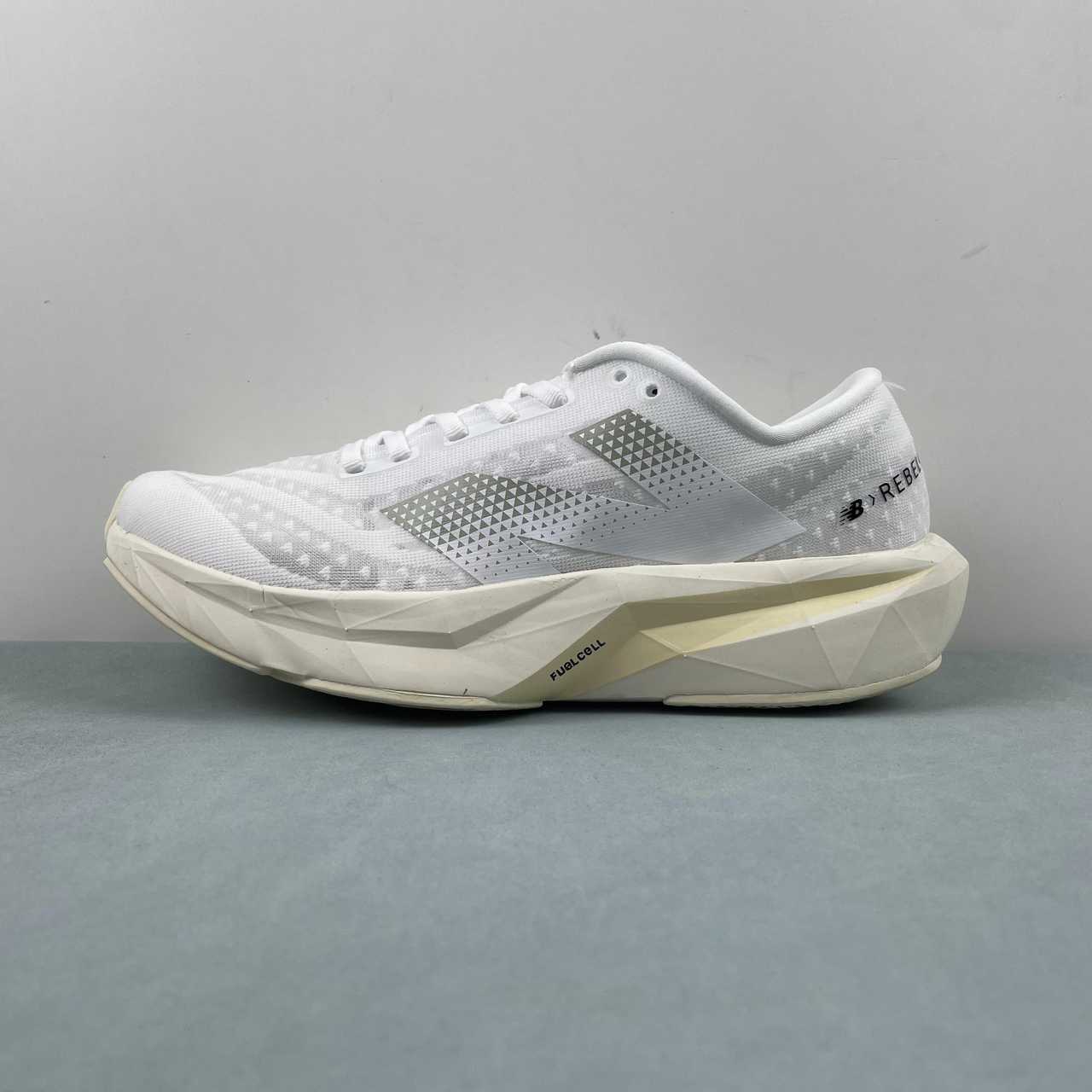 Replica New Balance Shoe New Balance FuelCell Rebel V4  MRCXMB4 36-46