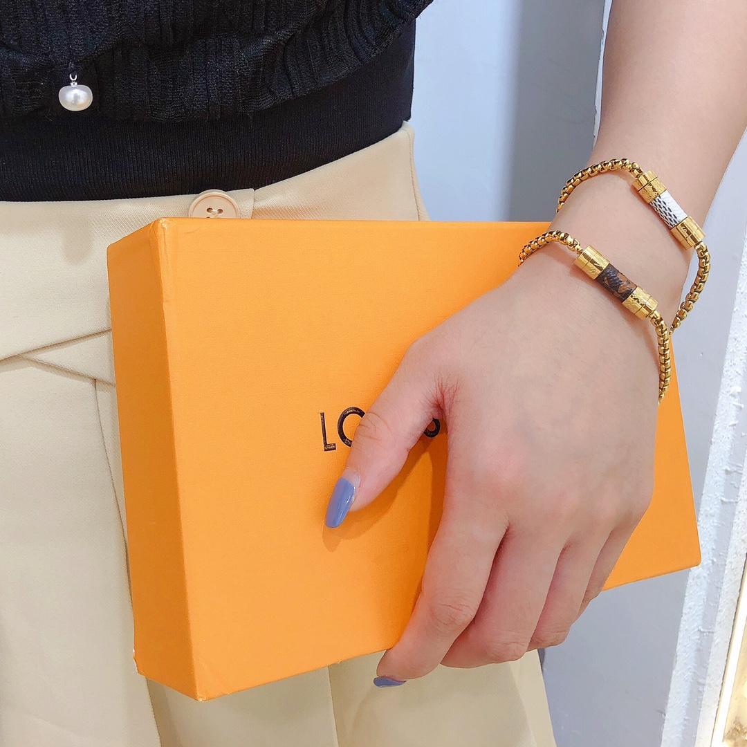Replica LOUIS VUITTON Bracelet