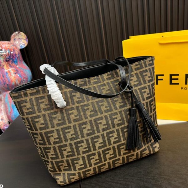 Replica Fendi Bag 26*23CM