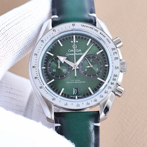 Replica OMEGA Speedmaster 904l Stainless Steel Quartzl Watch 44MM