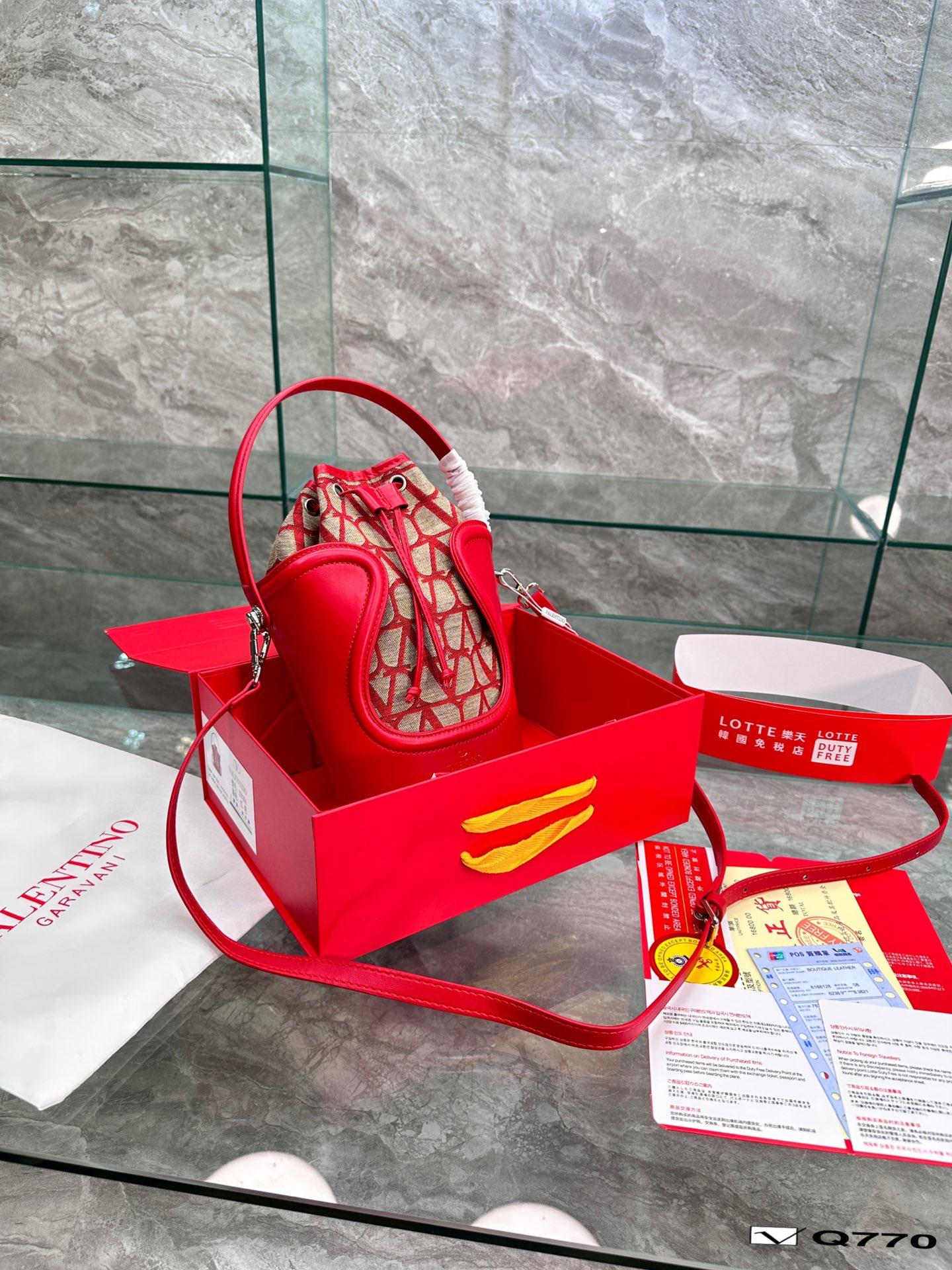 Replica Valentino Bag 15*25CM