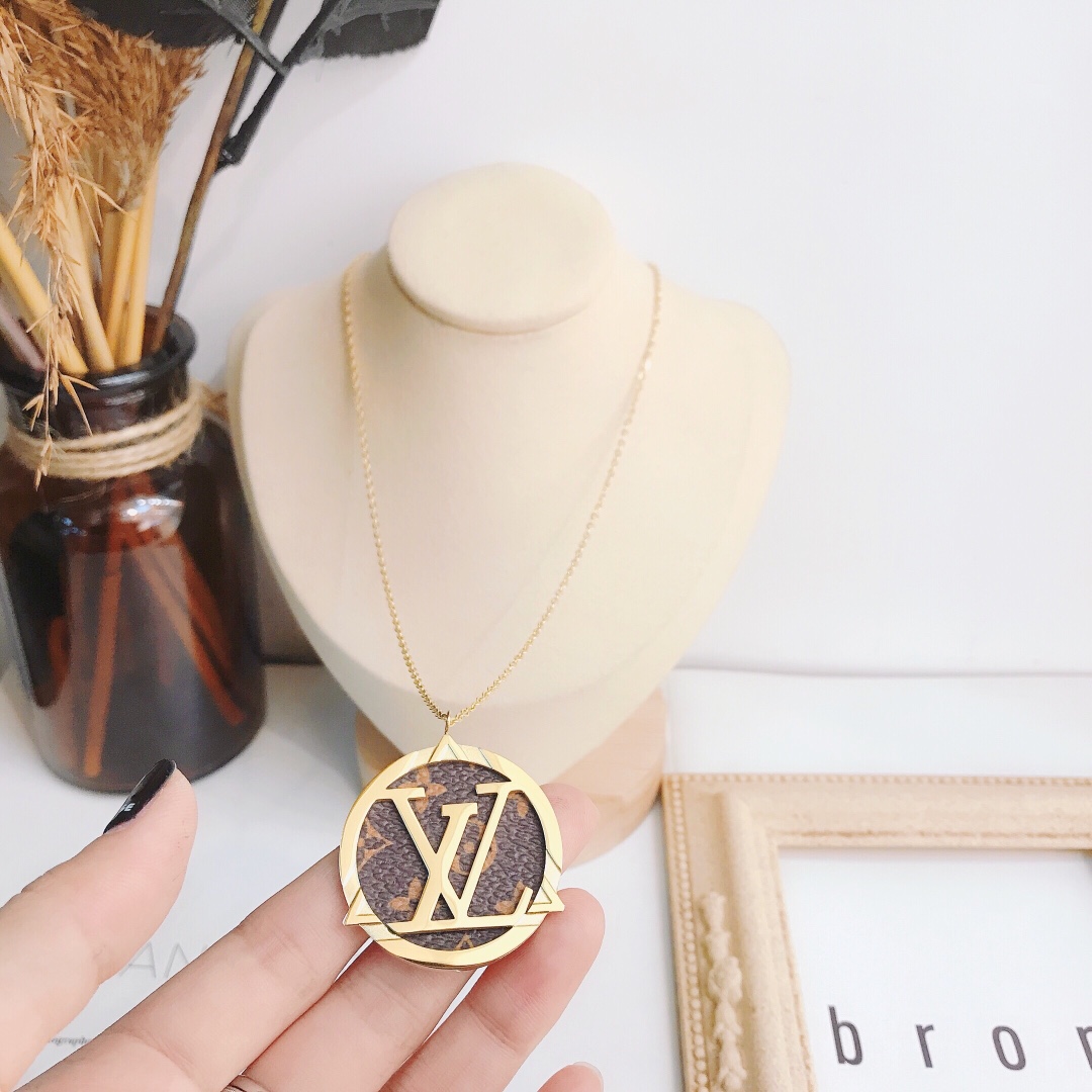 Replica LOUIS VUITTON Necklace