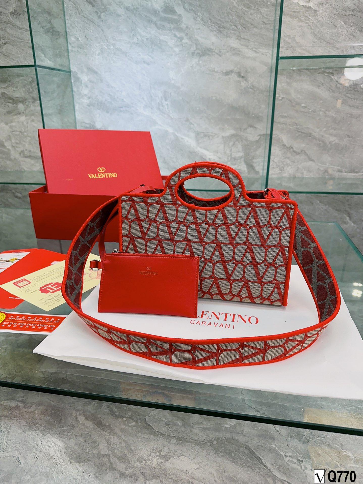 Replica Valentino Bag 28*18CM