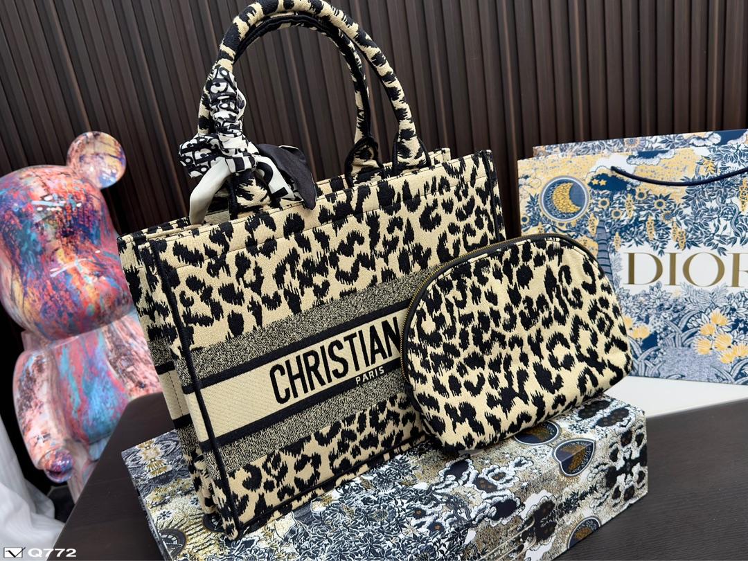 Replica Dior Bag  33*39CM/33*26CM
