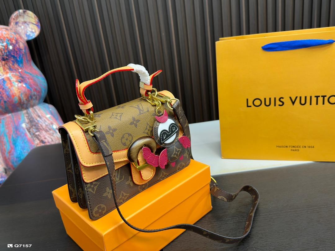 Replica Louis Vuitton Bag 13*19CM