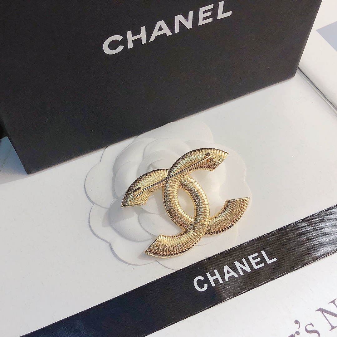 Replica CHANEL Brooch